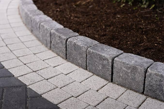 Al Quraish precast concrete kerbstones for roads and walkways