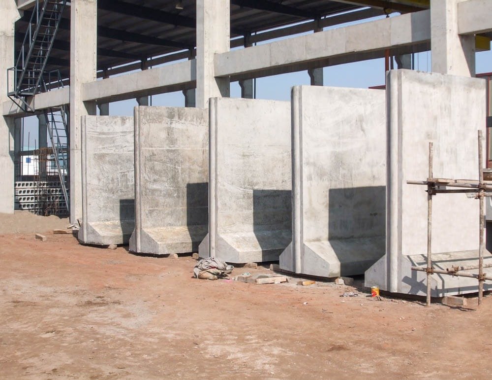 Al Quraish heavy-duty tipper truck transporting bulk materials