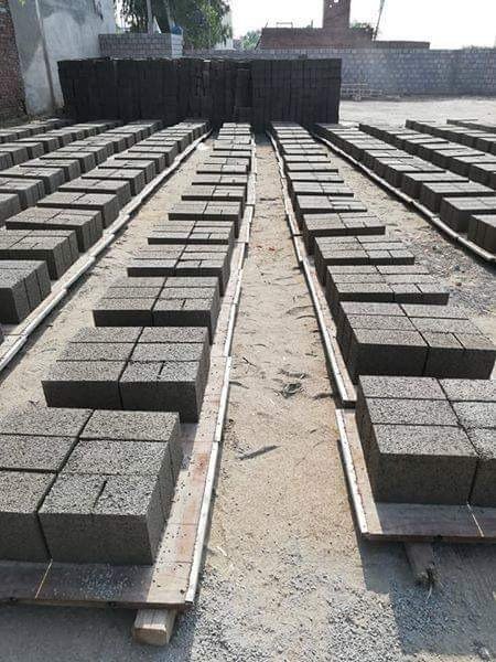 Al Quraish dump truck moving coal and industrial silica