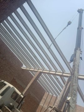 High-strength precast structural elements for civil engineering